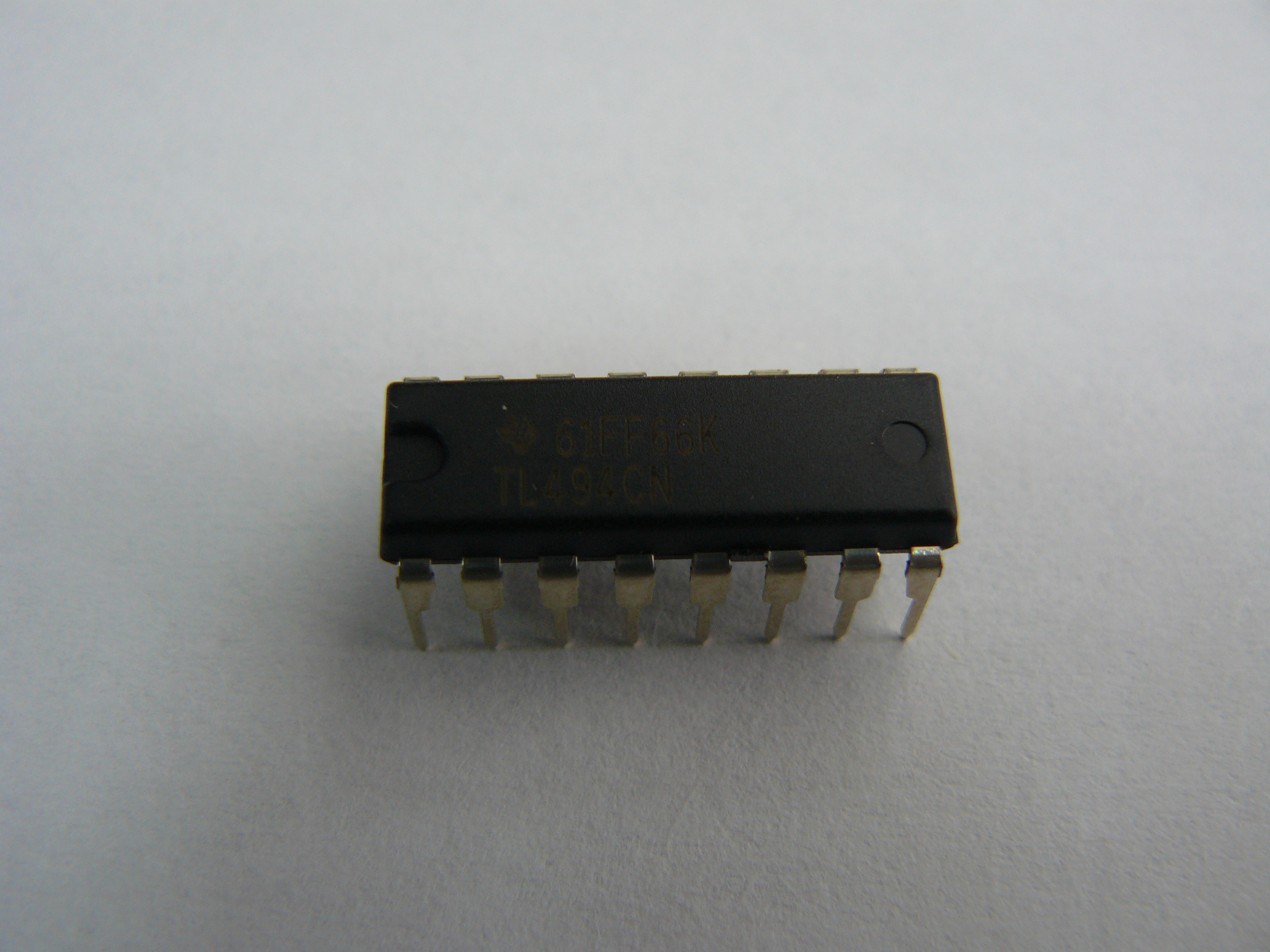 Pic16c715-04/p. Микросхема la4266. Mcp601 аналоги. Микросхема tl 771. Dip20 корпус.